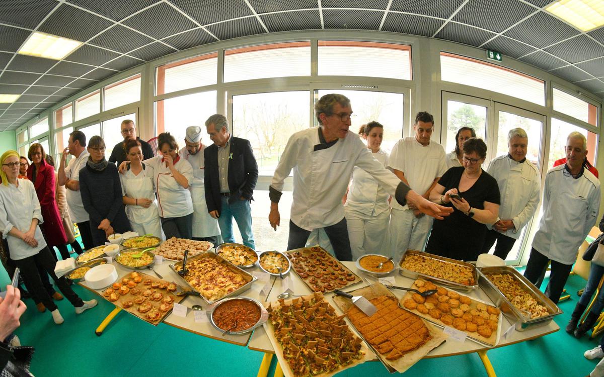 groupe de professionnels de la cuisine en formation avec Gilles Daveau